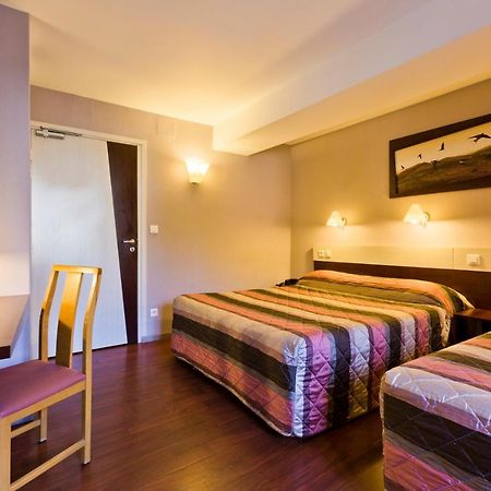 Hotel Les Hirondelles Orcines Esterno foto